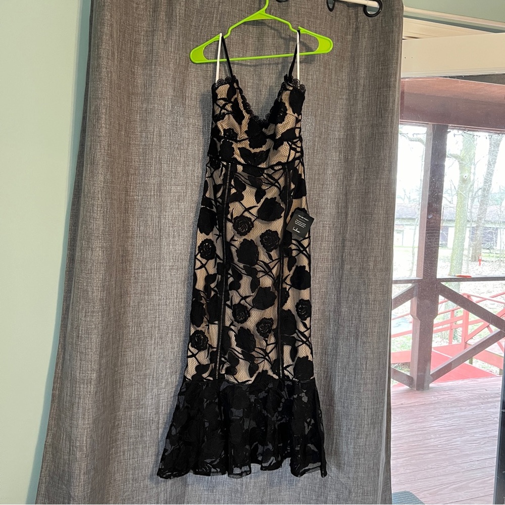 NWT Lulus Trumpet Dress